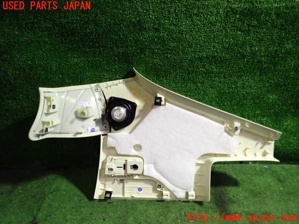 5UPJ-18337680]ポルシェ・パナメーラ 4S(970M48A)左リアピラートリム 中古_m0003.jpg