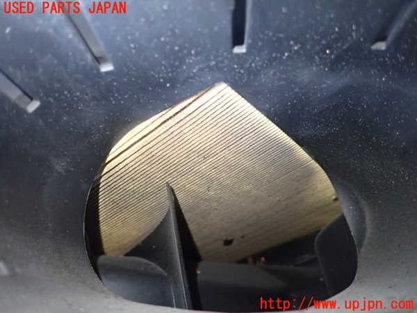 1UPJ-18352560]BMW アクティブハイブリッド7L(F04)(AH7L)(YE30)エアクリーナーボックス 中古_m0003.jpg