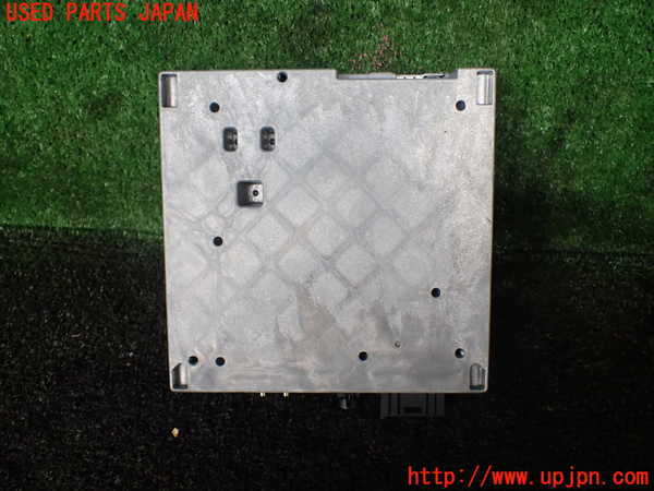 1UPJ-18356660]BMW アクティブハイブリッド7L(F04)(AH7L)(YE30)TVチューナー 中古_m0003.jpg