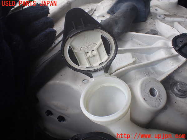 1UPJ-18366791]BMW アクティブハイブリッド7L(AH7L F04)(KX44L)ウォッシャータンク1 中古_m0002.jpg