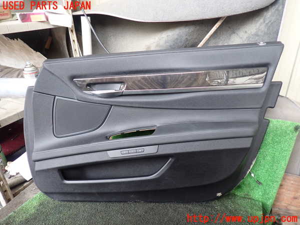 1UPJ-18361234]BMW アクティブハイブリッド7L(AH7L F04)(KX44L)右前ドア内張り 中古_m0001.jpg