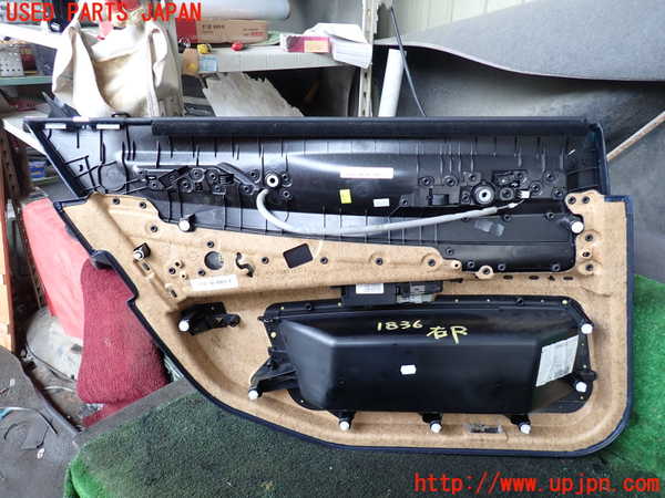 1UPJ-18361294]BMW アクティブハイブリッド7L(AH7L F04)(KX44L)右後ドア内張り 中古_m0004.jpg