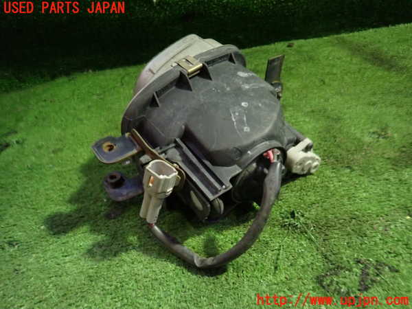 1UPJ-18381180]レクサス・SC430(UZZ40)右フォグ 中古_m0003.jpg
