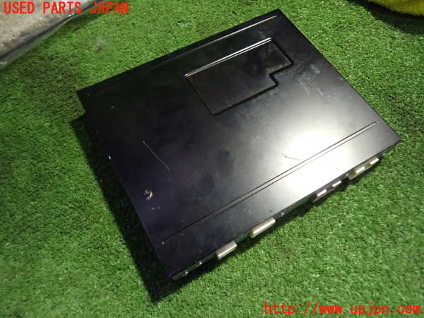 1UPJ-18386660]レクサス・SC430(UZZ40)TVチューナー 中古_m0003.jpg