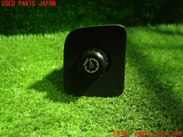 1UPJ-18386311]レクサス・SC430(UZZ40)スイッチ6 (メーター照度) 中古_m0001.jpg