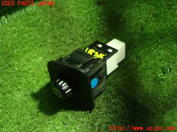1UPJ-18386311]レクサス・SC430(UZZ40)スイッチ6 (メーター照度) 中古_m0002.jpg