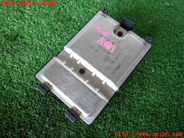 2UPJ-18396148]ジープグランドチェロキー(WK36TA)コンピューター3 中古 P68140669AE_m0002.jpg