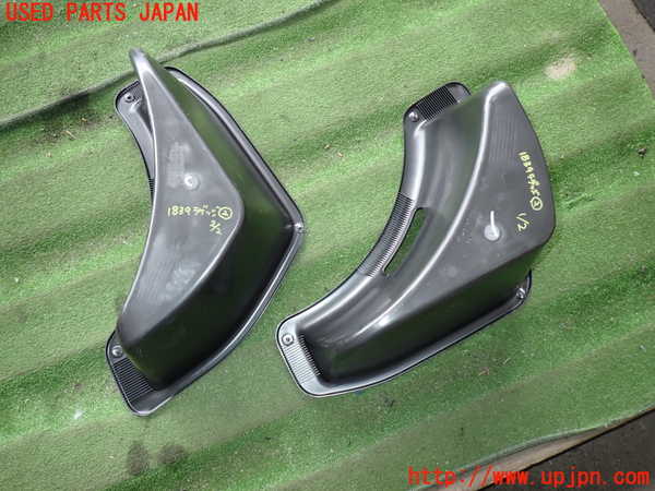 5UPJ-18397772]ジープグランドチェロキー(WK36TA)ラゲッジトレイ2 中古_m0002.jpg