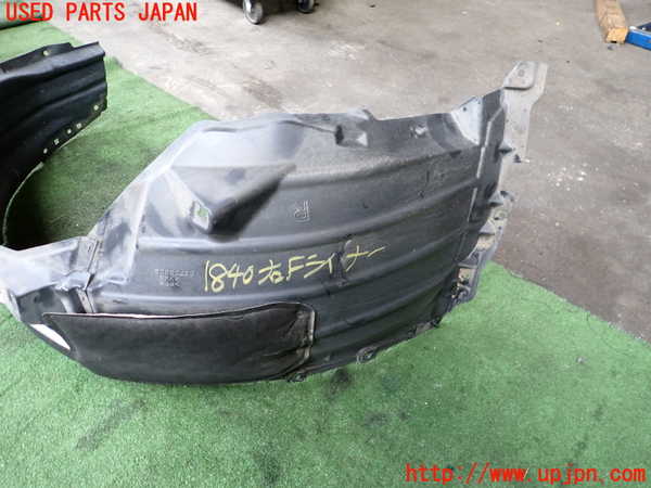 5UPJ-18401090]エクリプスクロス PHEV(GL3W)右前フェンダーライナー 中古_m0003.jpg