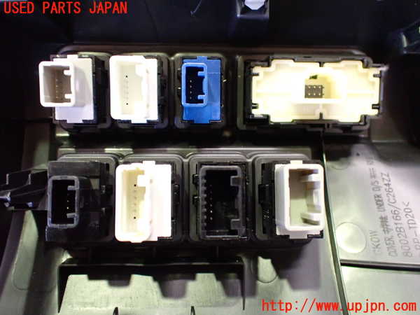 5UPJ-18406309]エクリプスクロス PHEV(GL3W)スイッチ4 (ヘッドアップディスプレイ・光軸調整ダイヤル　その他) 中古_m0004.jpg