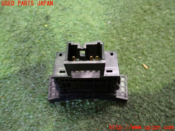 5UPJ-18406311]エクリプスクロス PHEV(GL3W)スイッチ6 (電動パーキング) 中古_m0002.jpg