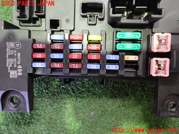 5UPJ-18406741]エクリプスクロス PHEV(GL3W)ヒューズボックス1 中古_m0003.jpg
