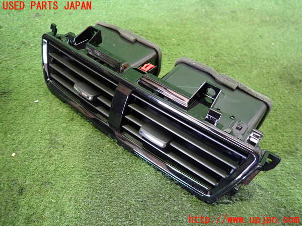 5UPJ-18407526]エクリプスクロス PHEV(GL3W)エアコン吹き出し口1 真中 中古_m0003.jpg