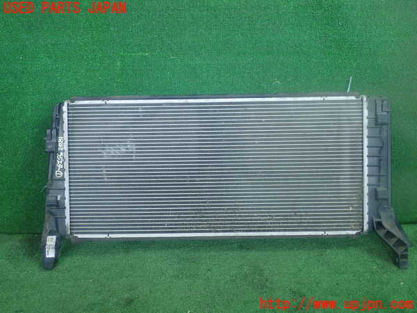 5UPJ-18422321]BMW 218d グランツアラー(2E20)(F46)ラジエーター1 中古_m0001.jpg