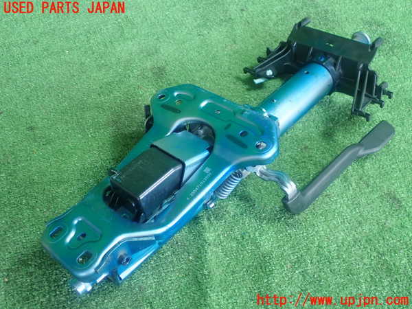 5UPJ-18424260]BMW 218d グランツアラー(2E20)(F46)ステアリングシャフト 中古_m0002.jpg