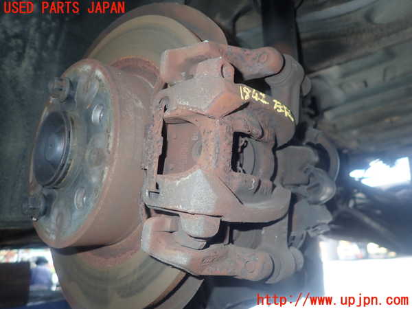 5UPJ-18424095]BMW 218d グランツアラー(2E20)(F46)左リアキャリパー 中古_m0001.jpg