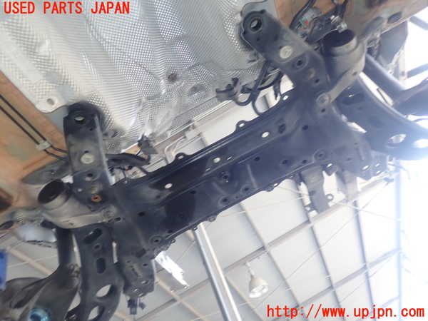 5UPJ-18425285]BMW 218d グランツアラー(2E20)(F46)フロントメンバー 中古_m0002.jpg