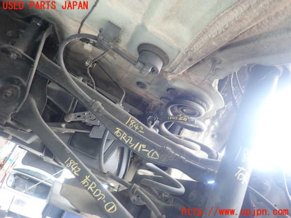 5UPJ-18425146]BMW 218d グランツアラー(2E20)(F46)右リアアッパーアーム1 中古_m0001.jpg