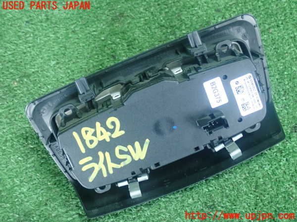 5UPJ-18426285]BMW 218d グランツアラー(2E20)(F46)ライトスイッチ 中古_m0002.jpg