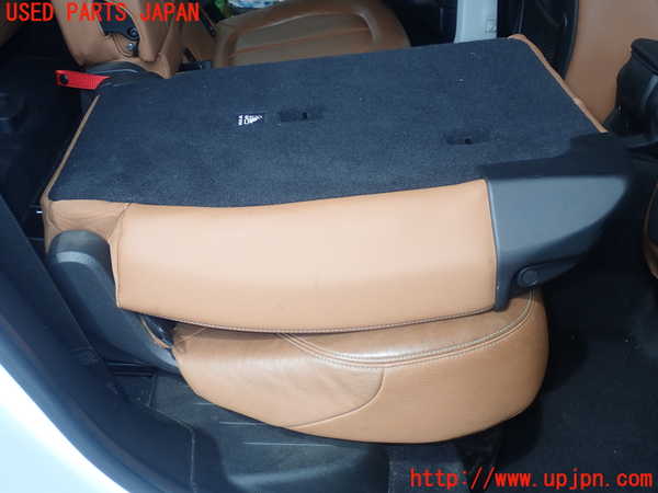 5UPJ-18427145]BMW 218d グランツアラー(2E20)(F46)右2列目シート 中古_m0005.jpg