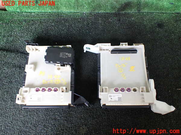 5UPJ-18456741]レクサス・LS500(VXFA55)ヒューズボックス1 中古_m0001.jpg