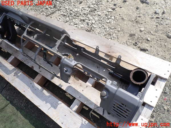 5UPJ-18467505]ランクル70系(BJ74V)ダッシュボード 中古_m0002.jpg