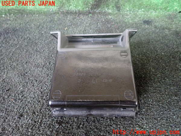 5UPJ-18467821]ランクル70系(BJ74V)灰皿1 中古_m0003.jpg