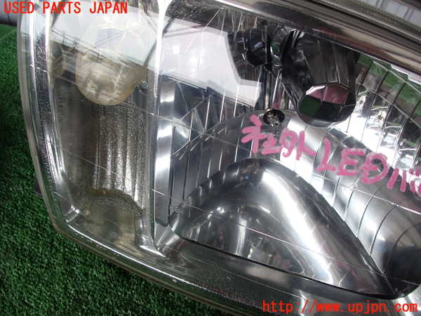 2UPJ-18471130]ランクル100系(UZJ100W)右ヘッドライト 中古_m0002.jpg