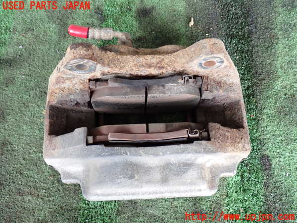 2UPJ-18474080]ランクル100系(UZJ100W)右フロントキャリパー 中古_m0002.jpg