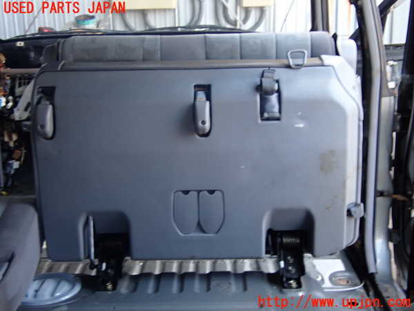 2UPJ-18477145]ランクル100系(UZJ100W)右2列目シート 中古_m0005.jpg