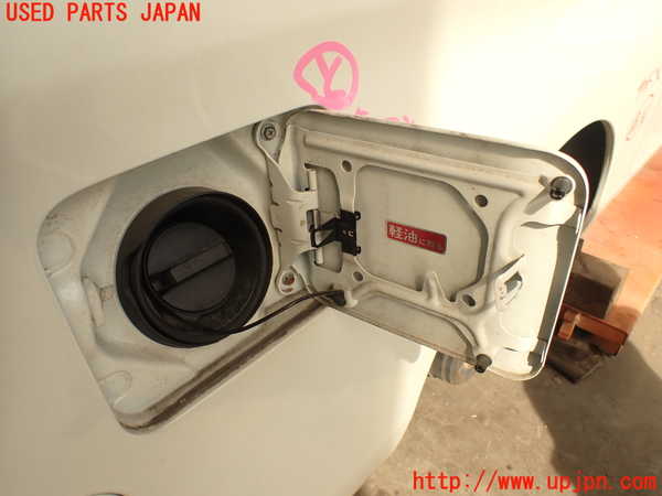 5UPJ-18481690]NV350 キャラバン バン(VW2E26)フューエルリッド 中古_m0002.jpg