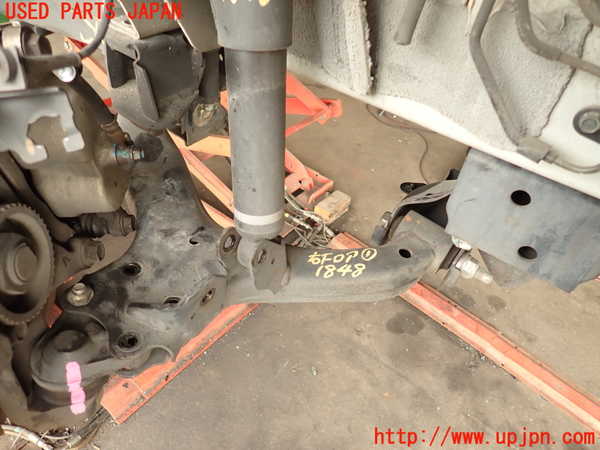 5UPJ-18485176]NV350 キャラバン バン(VW2E26)右フロントロアアーム1 中古_m0001.jpg