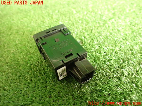 5UPJ-18486310]NV350 キャラバン バン(VW2E26)スイッチ5 (VSC OFF) 中古_m0002.jpg