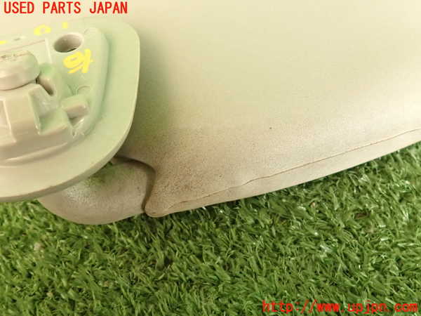 5UPJ-18487625]NV350 キャラバン バン(VW2E26)室内サンバイザー右側 中古_m0003.jpg