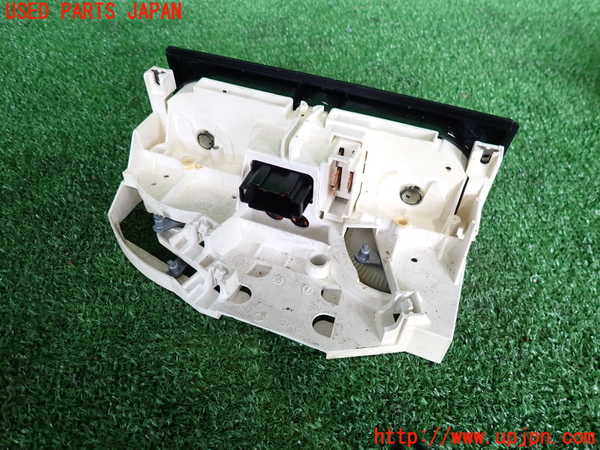 5UPJ-18496066]VW ルポGTI(6EAVY)エアコンスイッチ1 中古_m0002.jpg