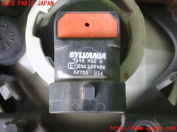 5UPJ-18501180]クライスラー・300C 2006ymodel(LX57)右フォグ 中古_m0004.jpg