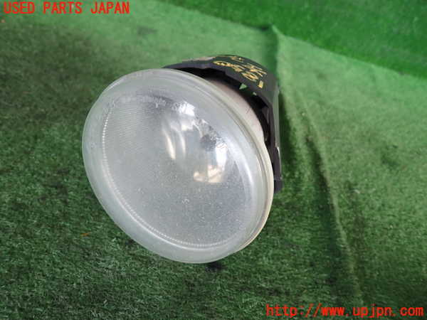 5UPJ-18501182]クライスラー・300C 2006ymodel(LX57)左フォグ 中古_m0001.jpg