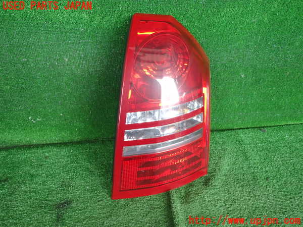 5UPJ-18501530]クライスラー・300C 2006ymodel(LX57)右テールランプ 中古_m0001.jpg