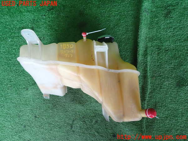 5UPJ-18502410]クライスラー・300C 2006ymodel(LX57)ラジエータータンク 中古_m0002.jpg