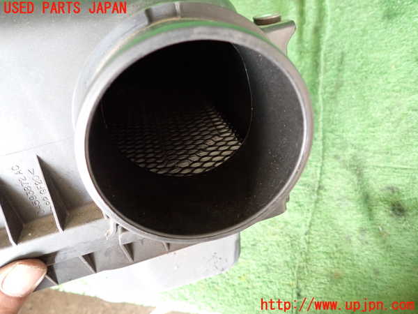 5UPJ-18502560]クライスラー・300C 2006ymodel(LX57)エアクリーナーボックス 中古_m0005.jpg