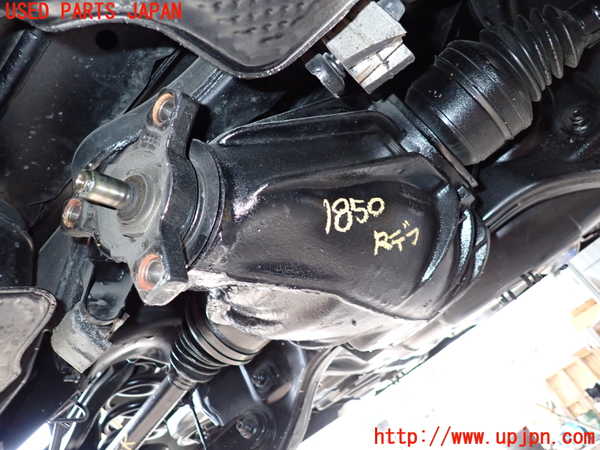 5UPJ-18504355]クライスラー・300C 2006ymodel(LX57)リアデフ 中古_m0002.jpg