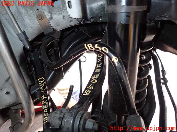 5UPJ-18505445]クライスラー・300C 2006ymodel(LX57)リアスタビライザー 中古_m0001.jpg