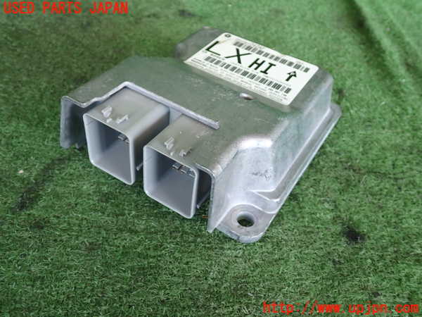 5UPJ-18506145]クライスラー・300C 2006ymodel(LX57)エアバッグコンピューター 中古_m0001.jpg