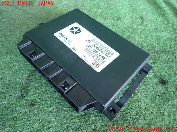 5UPJ-18506146]クライスラー・300C 2006ymodel(LX57)コンピューター1 中古　04602421AF_m0001.jpg