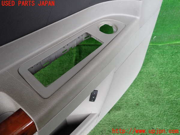 5UPJ-18501264]クライスラー・300C 2006ymodel(LX57)左前ドア内張り 中古_m0003.jpg