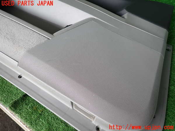 5UPJ-18501264]クライスラー・300C 2006ymodel(LX57)左前ドア内張り 中古_m0005.jpg