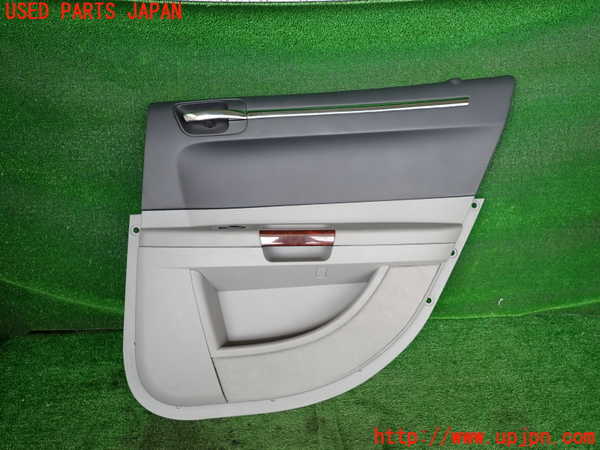 5UPJ-18501294]クライスラー・300C 2006ymodel(LX57)右後ドア内張り 中古_m0001.jpg