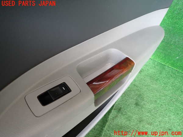 5UPJ-18501294]クライスラー・300C 2006ymodel(LX57)右後ドア内張り 中古_m0003.jpg