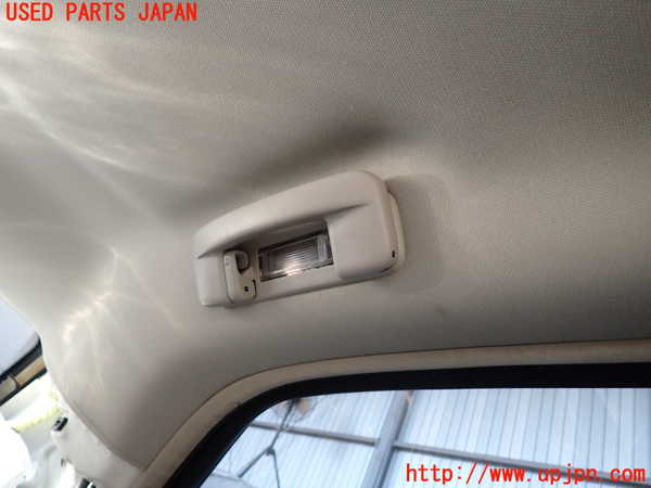 5UPJ-18506413]クライスラー・300C 2006ymodel(LX57)ルームランプ3 中古_m0001.jpg