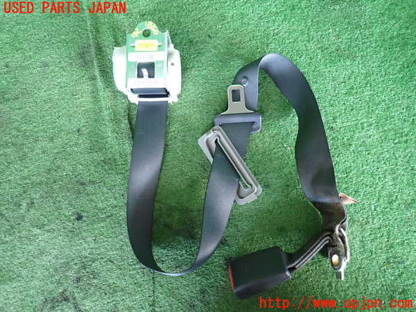 5UPJ-18507135]クライスラー・300C 2006ymodel(LX57)真中2列目シートベルト 中古_m0002.jpg